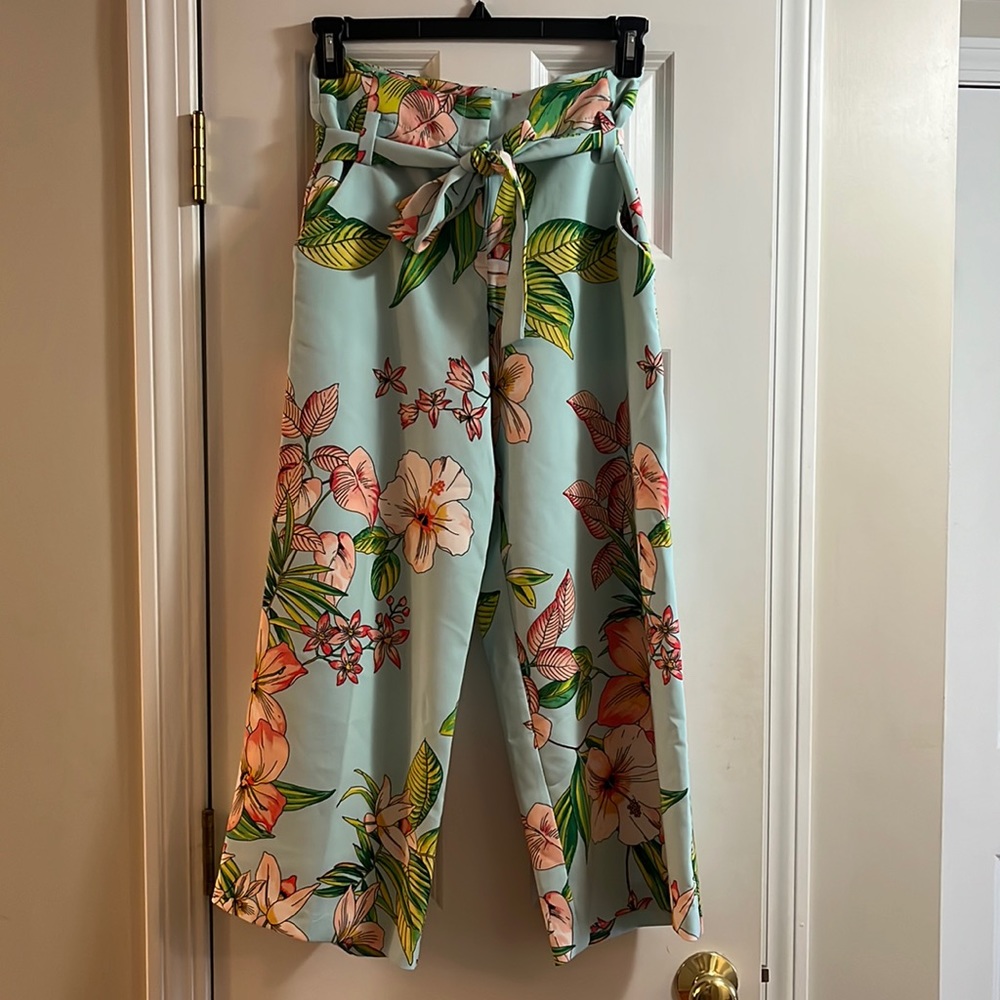 Cropped pants